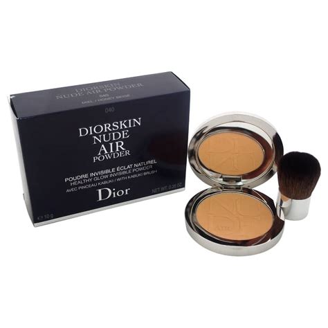 reviews of 040 Honey Beige, a Dior Diorskin Nude Air Powder